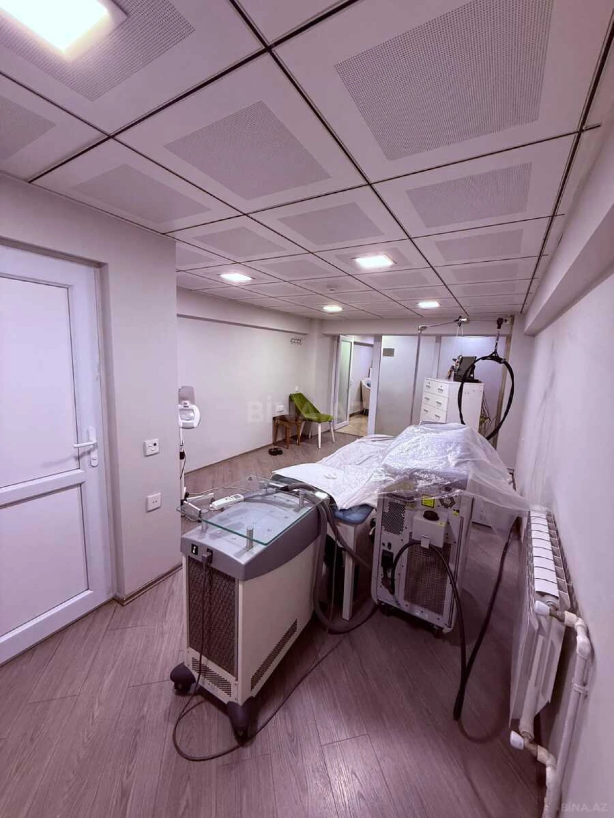 Kirayə verilir obyekt 220 m²