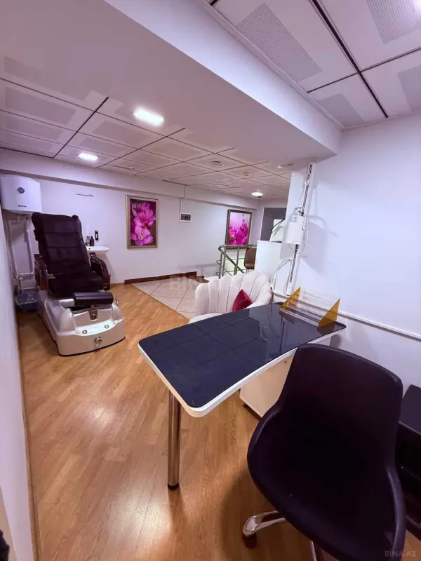 Kirayə verilir obyekt 220 m²