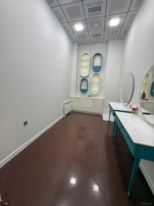 Kirayə verilir obyekt 220 m²