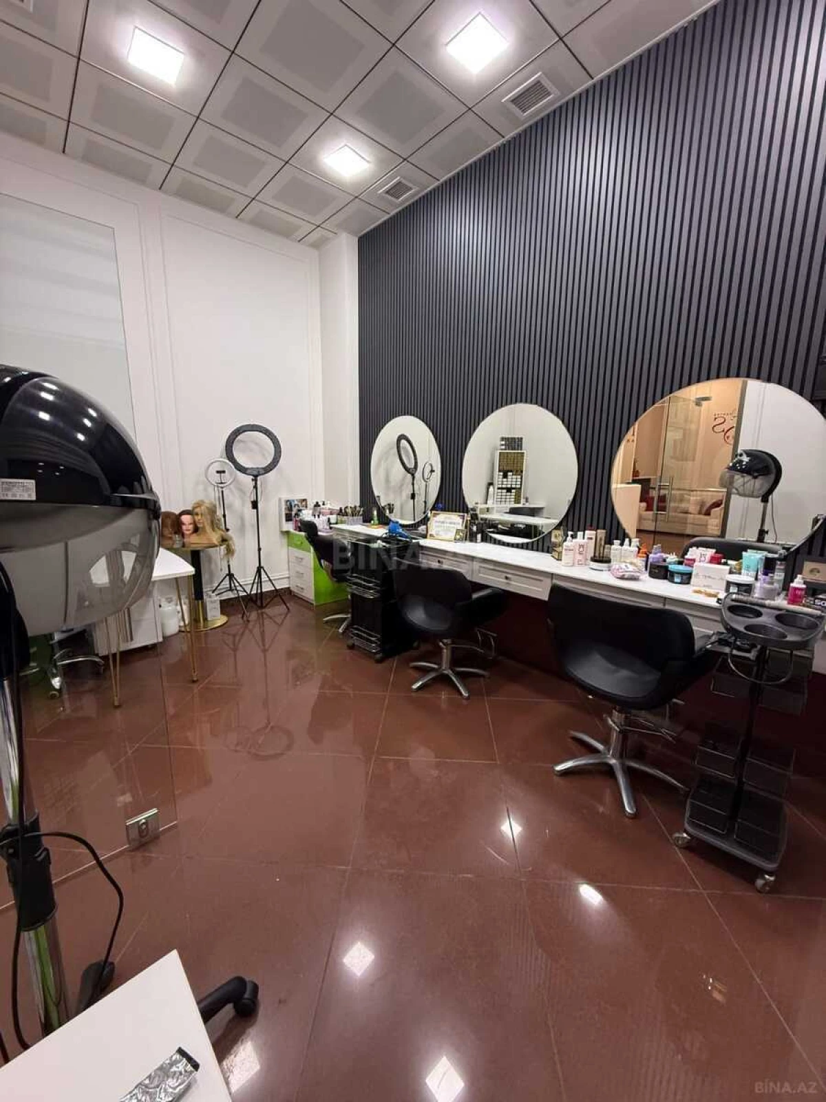 Kirayə verilir obyekt 220 m²