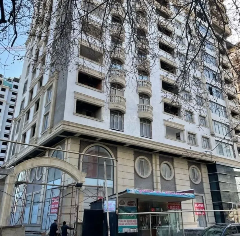 Satılır 2 otaqlı mənzil 76 m²