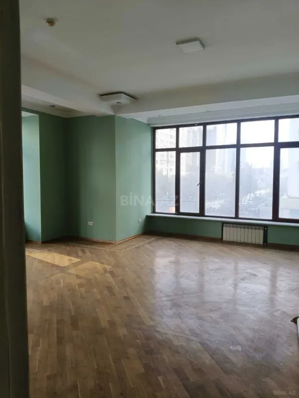 Kirayə verilir obyekt 205 m²