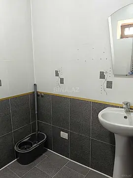 Kirayə verilir obyekt 205 m²