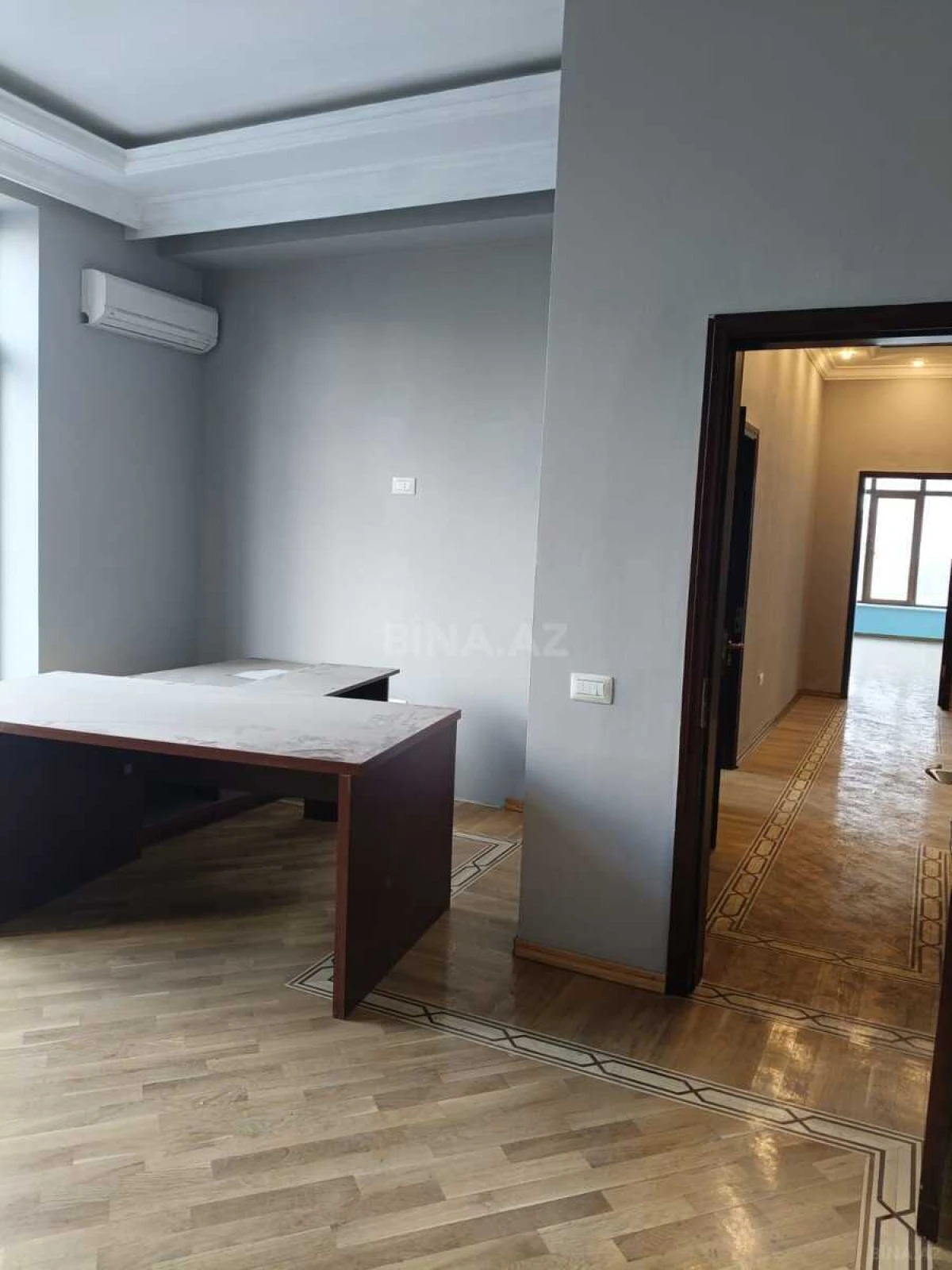 Kirayə verilir obyekt 205 m²