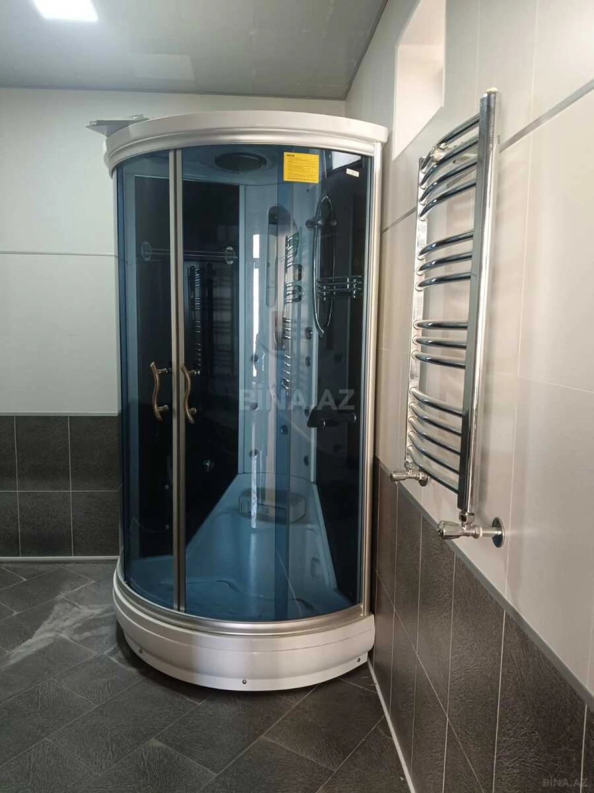 Kirayə verilir obyekt 205 m²