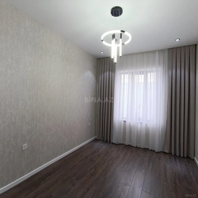Satılır 4 otaqlı həyət evi 140 m²
