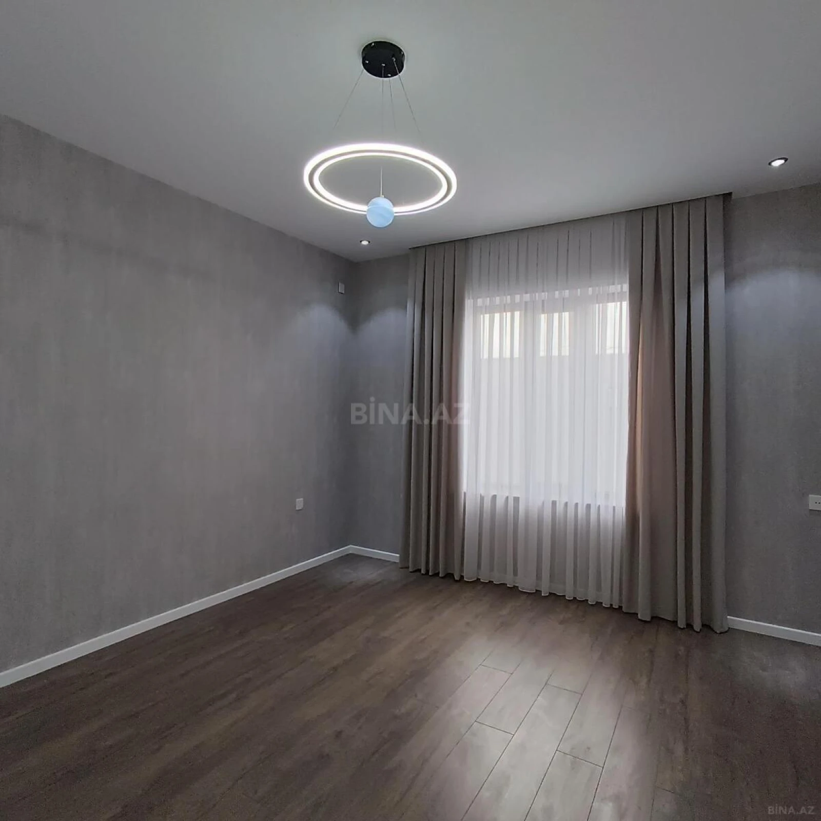 Satılır 4 otaqlı həyət evi 140 m²