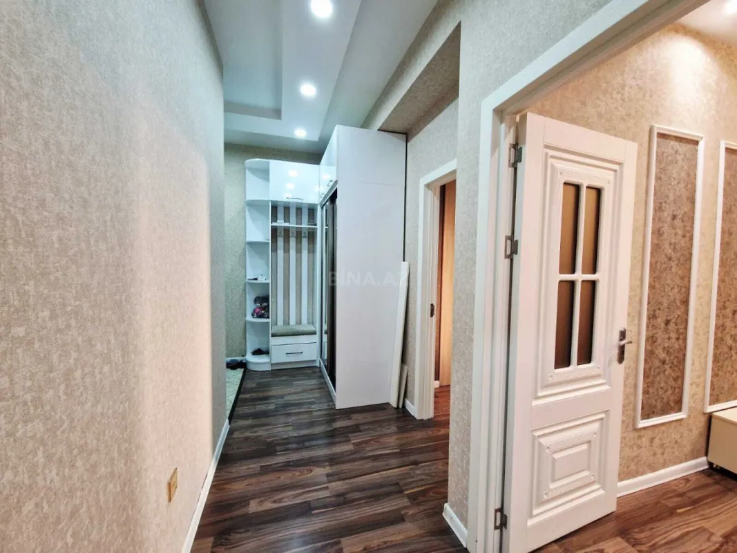 Kirayə verilir 2 otaqlı mənzil 75 m²