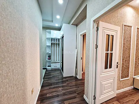 Kirayə verilir 2 otaqlı mənzil 75 m²