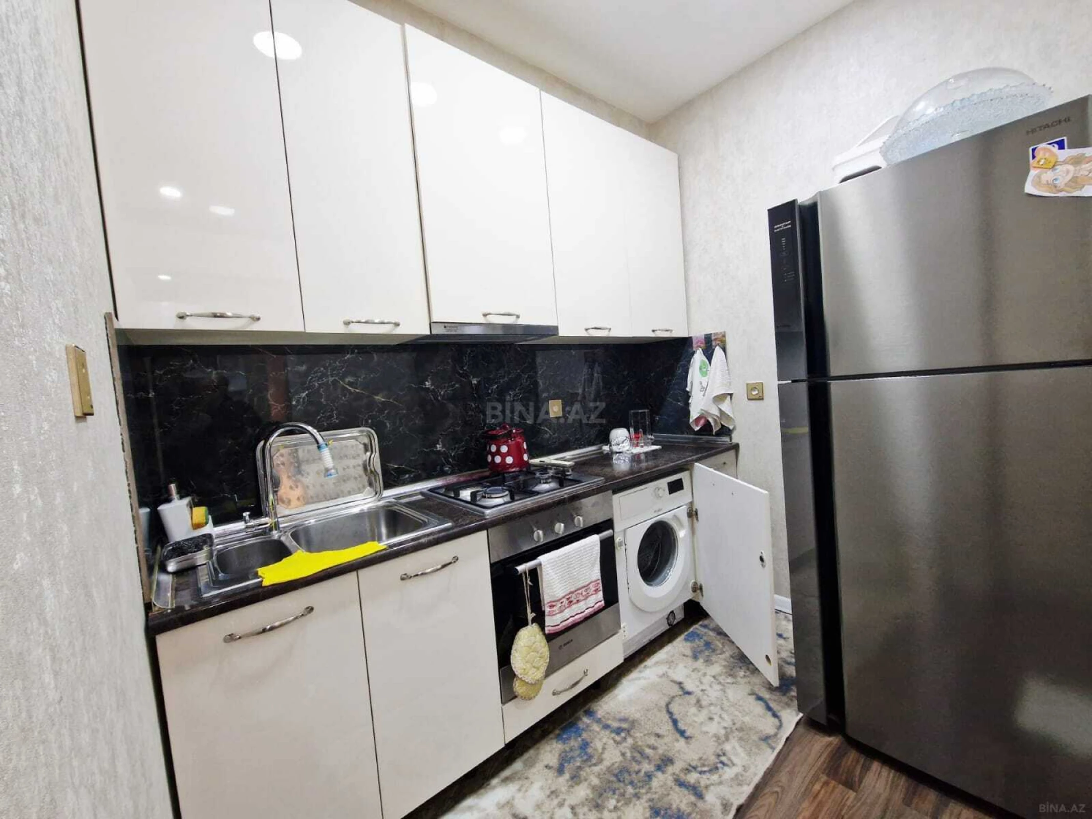Kirayə verilir 2 otaqlı mənzil 75 m²