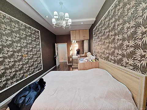 Kirayə verilir 2 otaqlı mənzil 75 m²