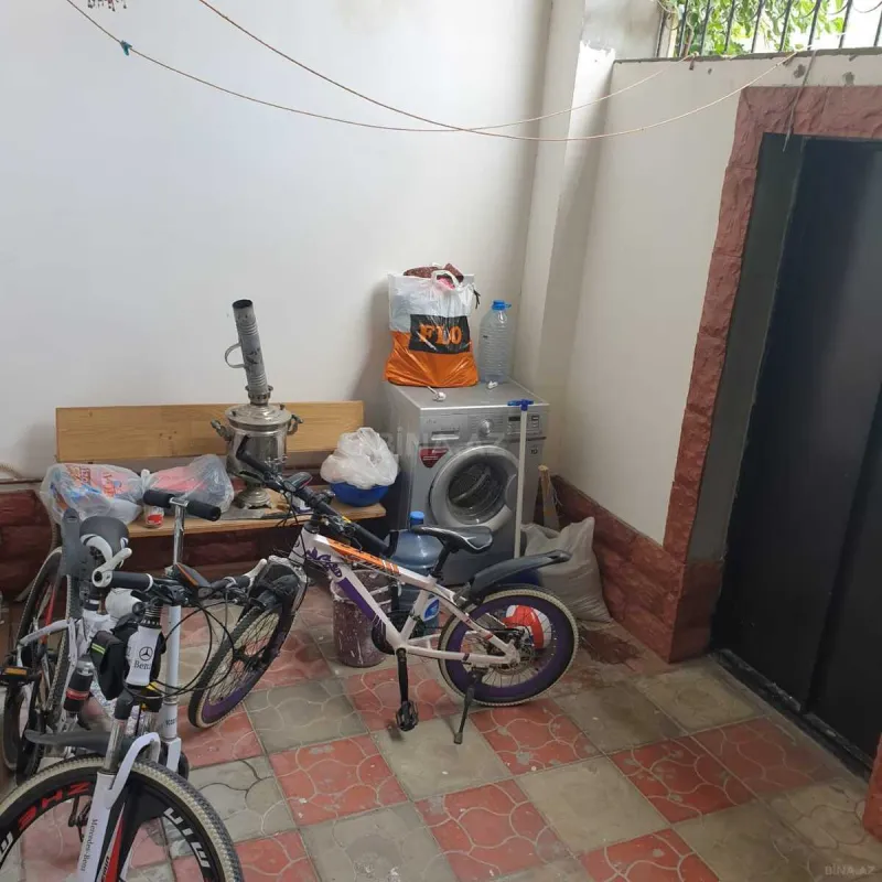 Satılır 7 otaqlı həyət evi 220 m²