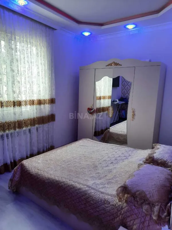 Satılır 7 otaqlı həyət evi 220 m²