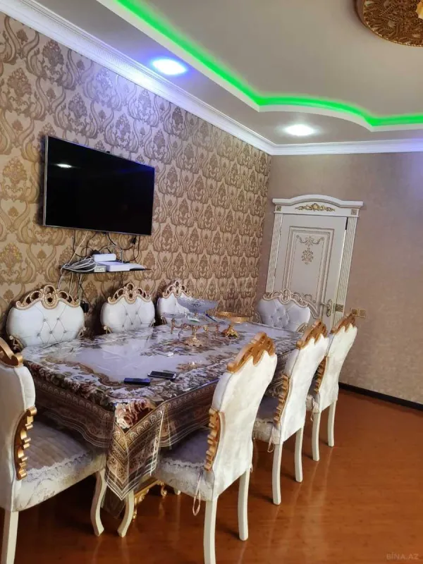 Satılır 7 otaqlı həyət evi 220 m²