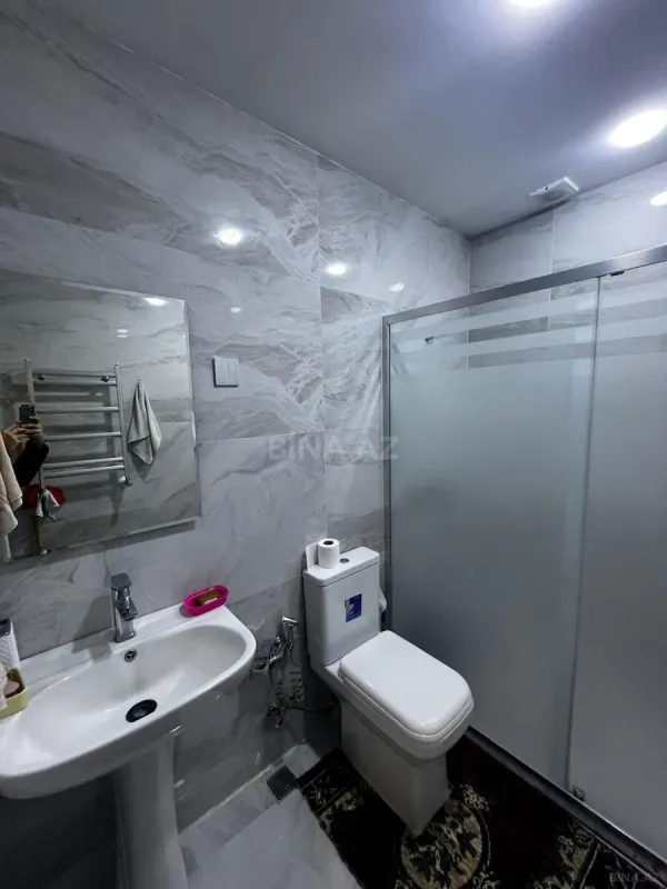 Satılır 2 otaqlı mənzil 62 m²
