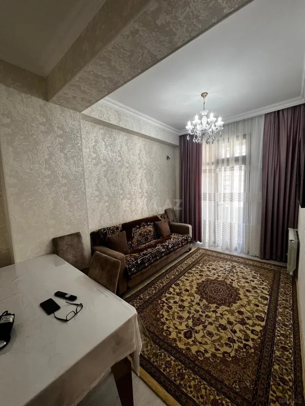 Satılır 2 otaqlı mənzil 62 m²