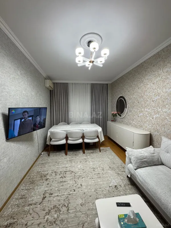 Satılır 2 otaqlı mənzil 62 m²