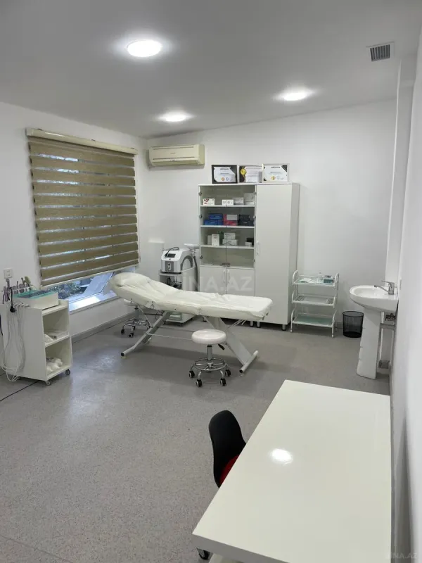 Kirayə verilir 8 otaqlı ofis 330 m²