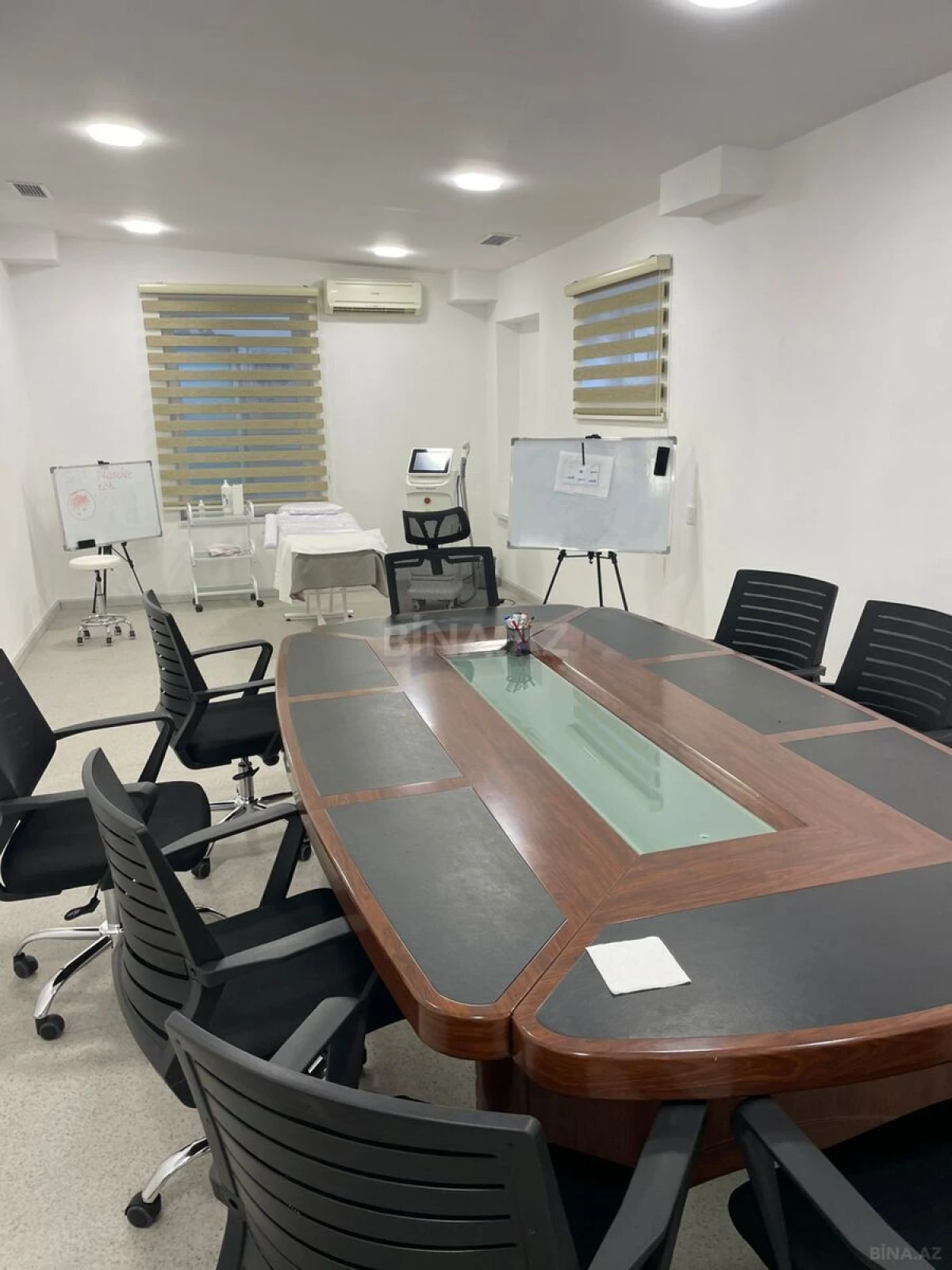 Kirayə verilir 8 otaqlı ofis 330 m²