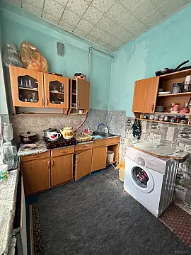 Satılır 5 otaqlı mənzil 105 m²