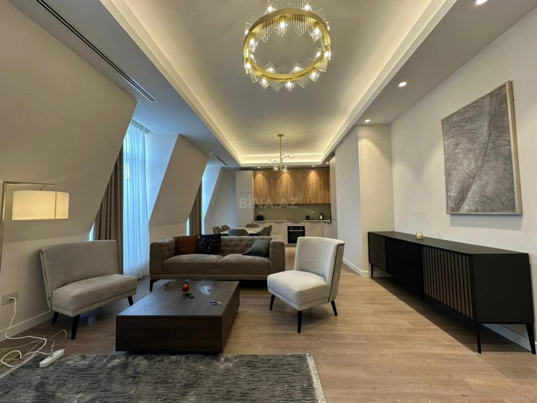 Kirayə verilir 3 otaqlı mənzil 110 m²