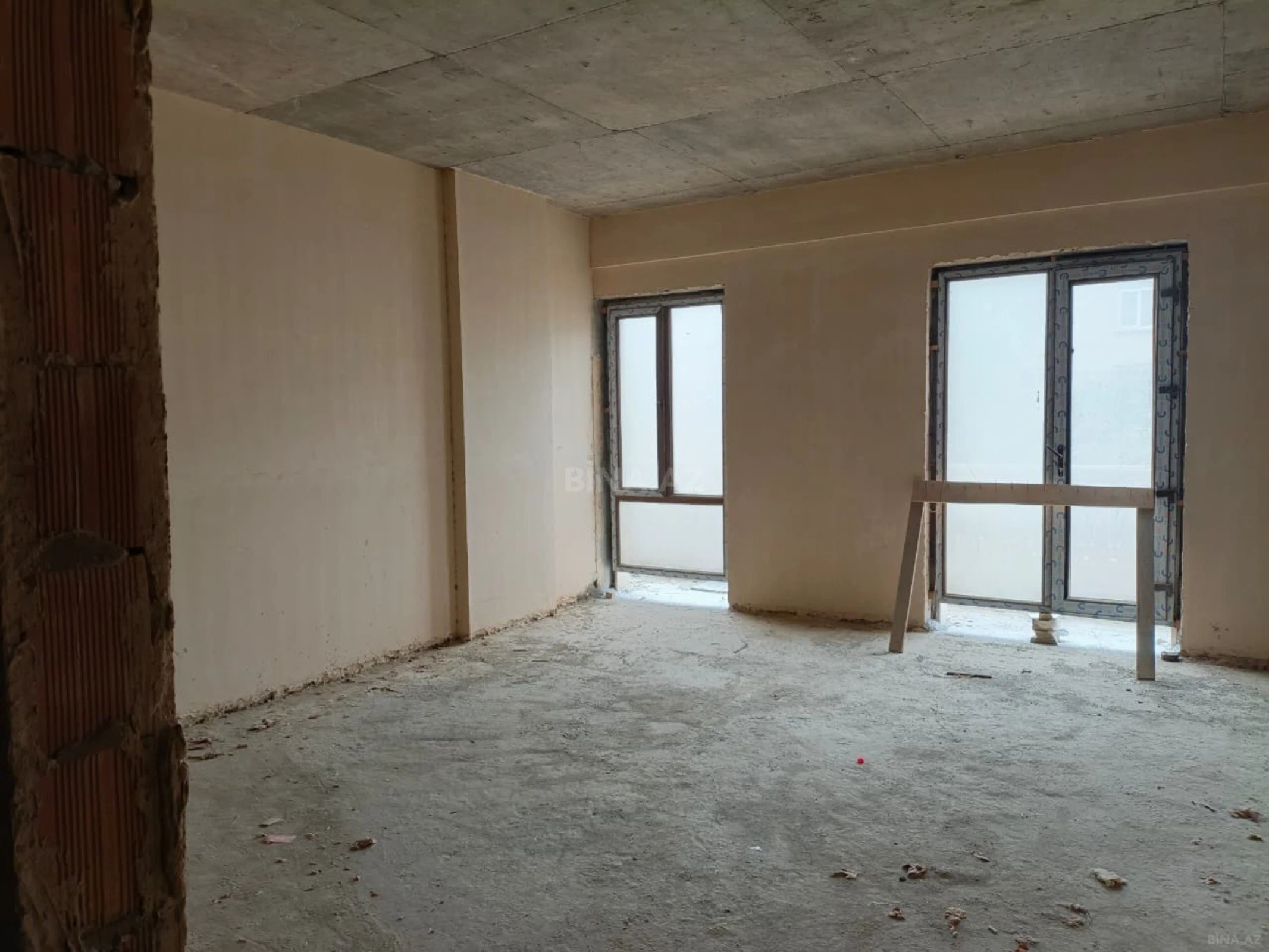 Kirayə verilir 5 otaqlı ofis 300 m²