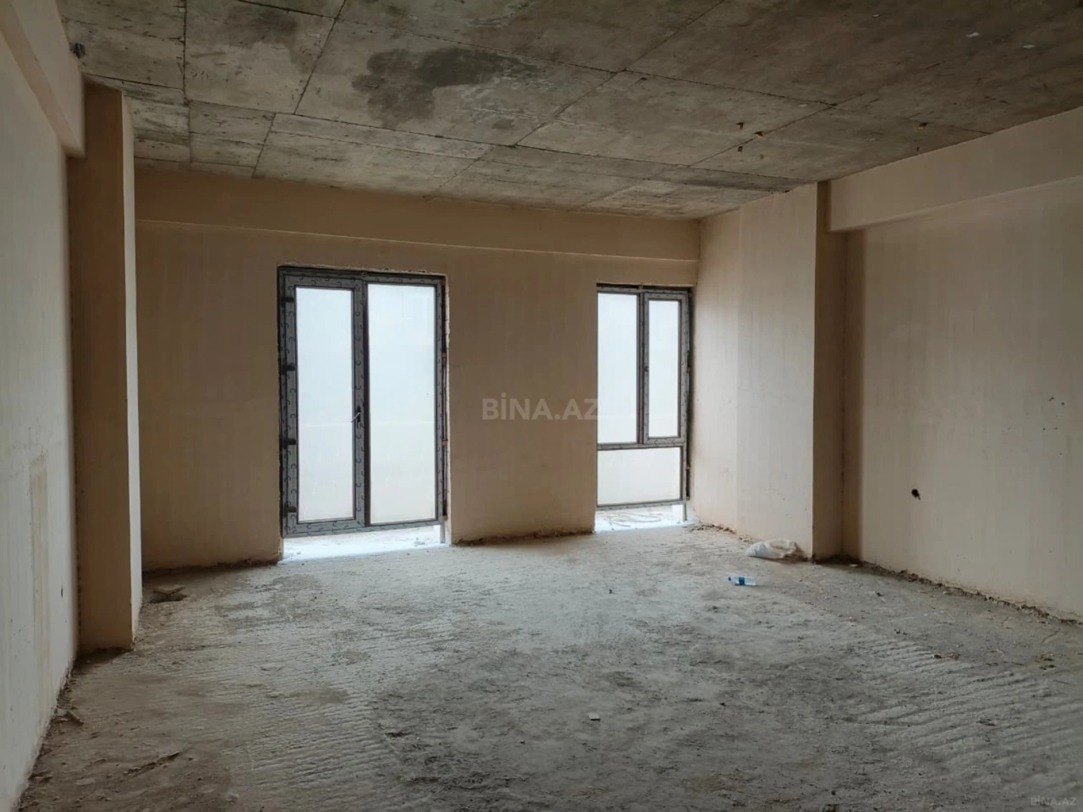 Kirayə verilir 5 otaqlı ofis 300 m²
