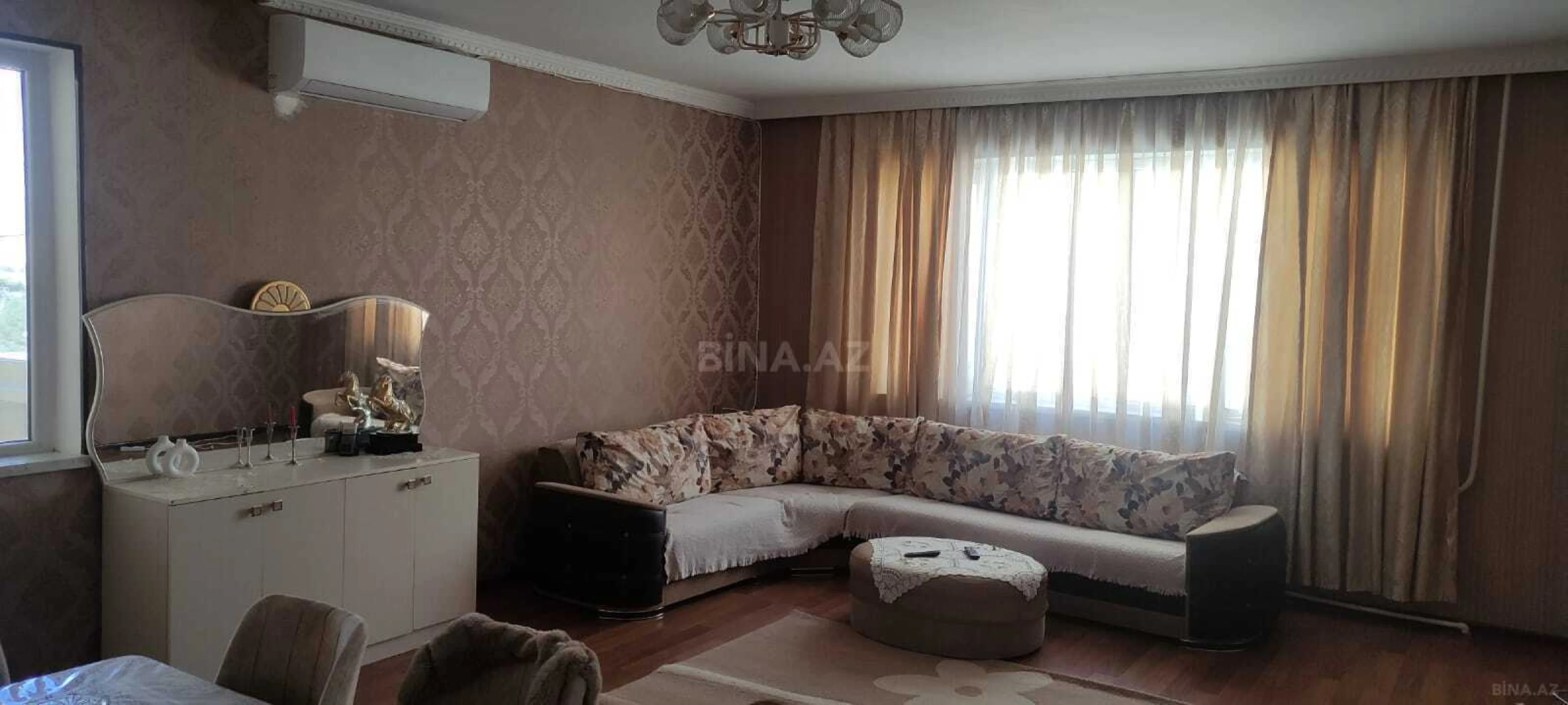 Kirayə verilir 3 otaqlı mənzil 140 m²