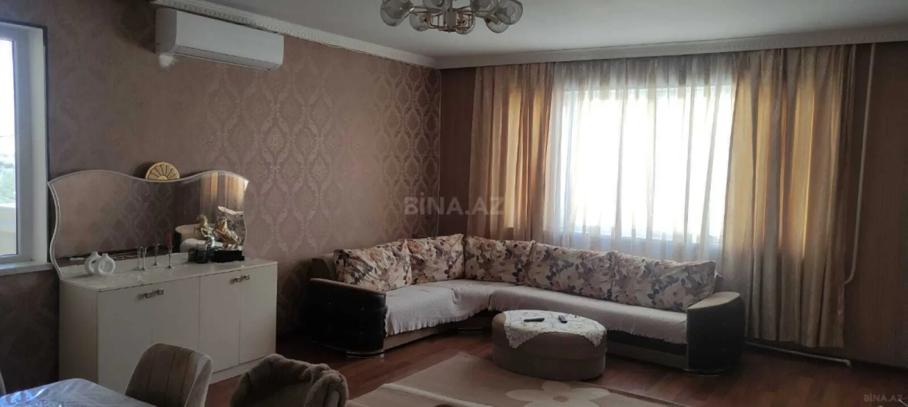 Kirayə verilir 3 otaqlı mənzil 140 m²
