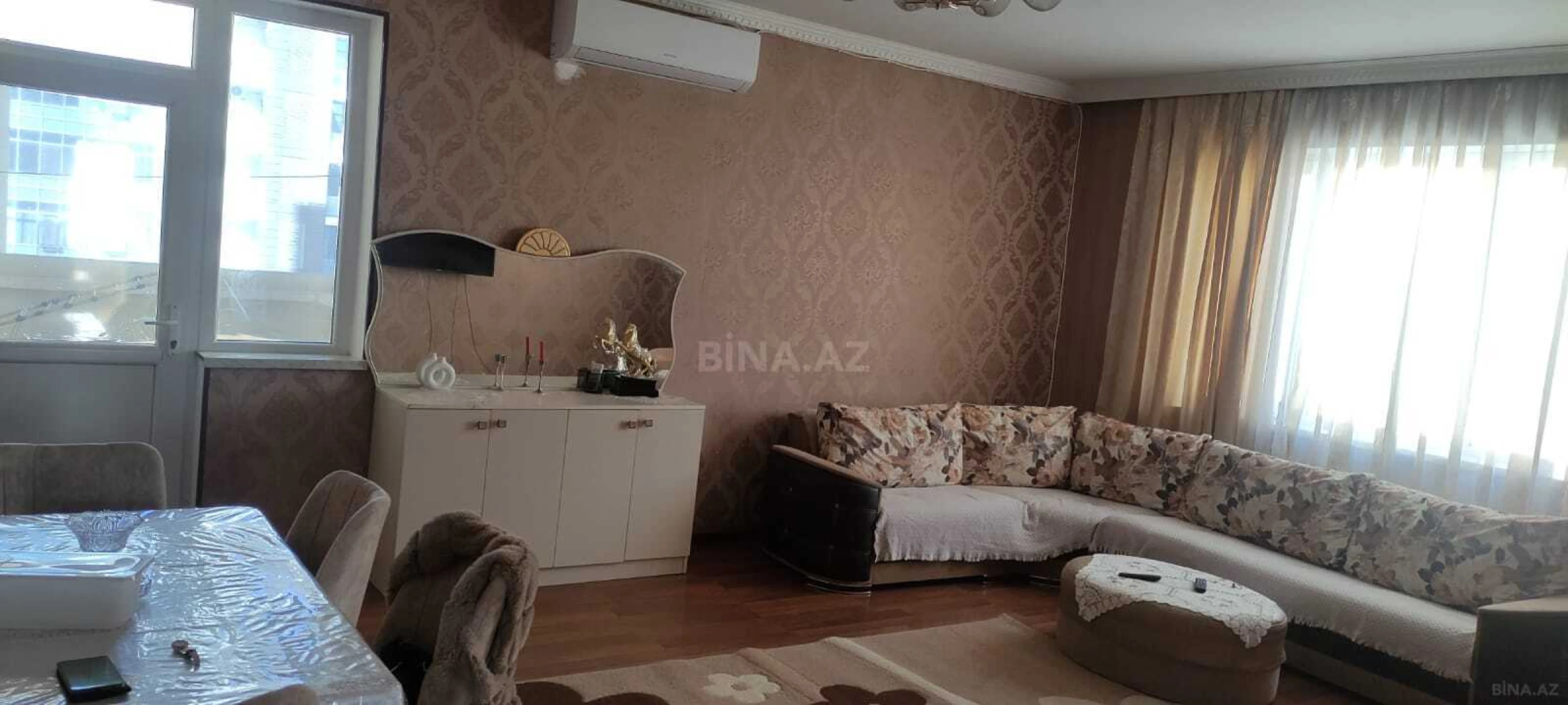Kirayə verilir 3 otaqlı mənzil 140 m²