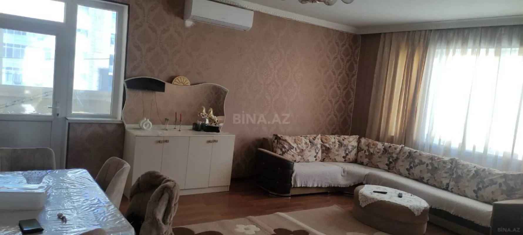 Kirayə verilir 3 otaqlı mənzil 140 m²