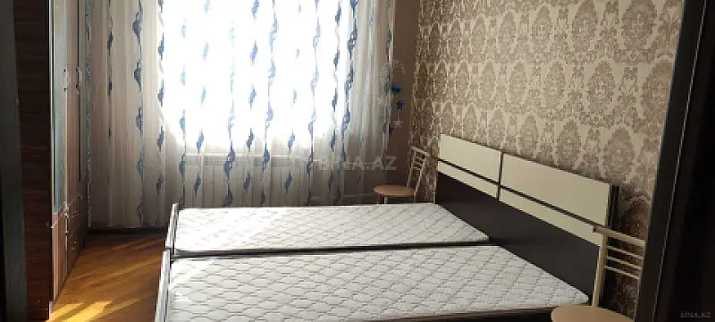 Kirayə verilir 3 otaqlı mənzil 140 m²
