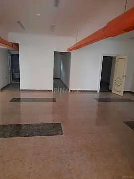 Satılır obyekt 200 m²