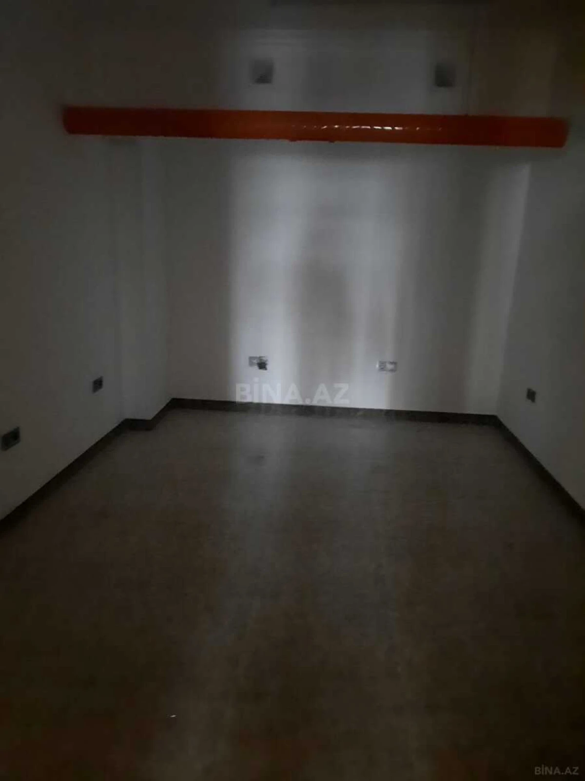 Satılır obyekt 200 m²