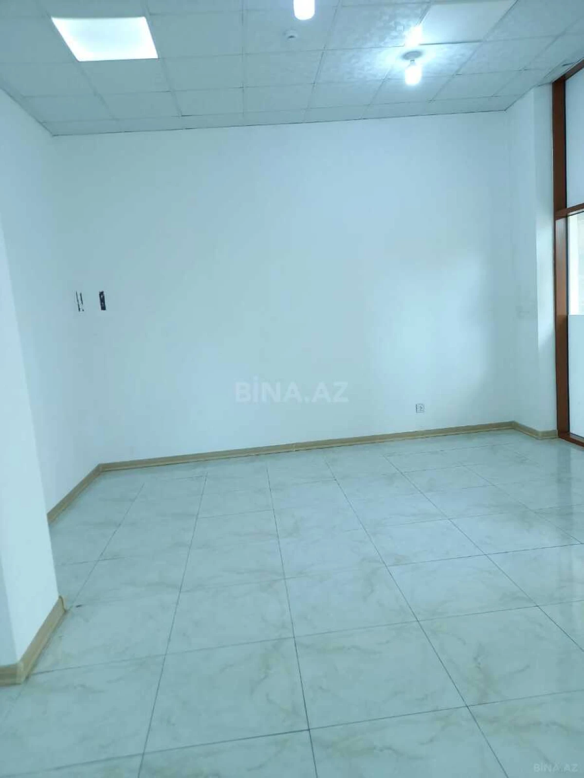 Satılır obyekt 200 m²