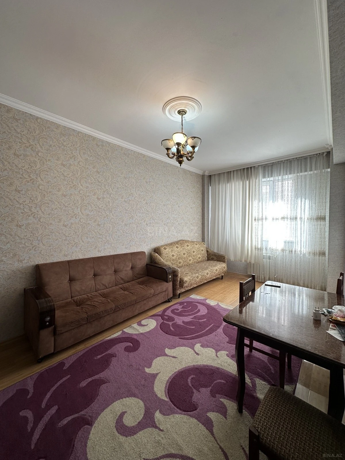 Kirayə verilir 2 otaqlı mənzil 62 m²