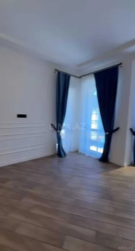 Satılır 7 otaqlı həyət evi 360 m²