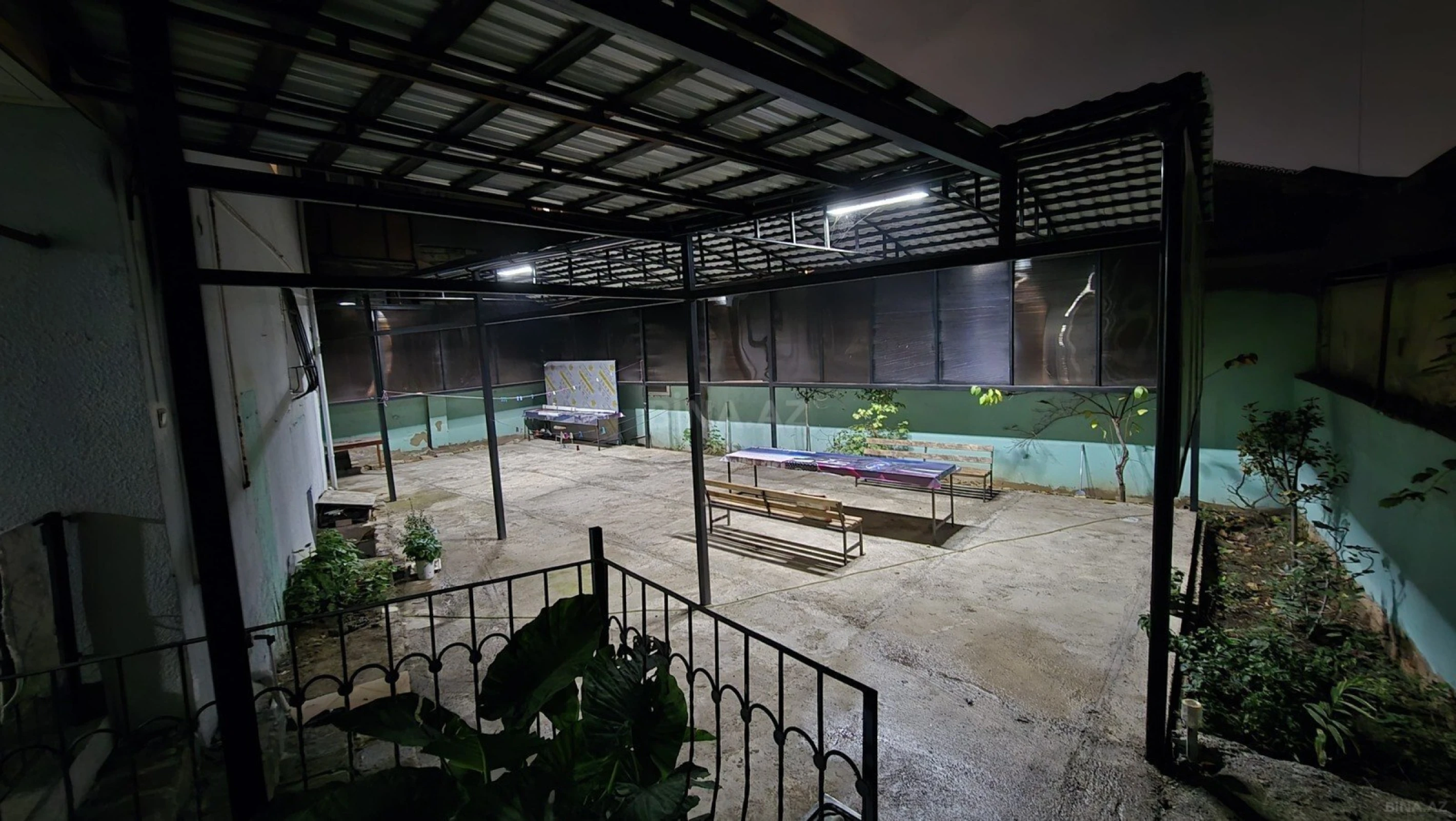 Satılır 7 otaqlı həyət evi 360 m²