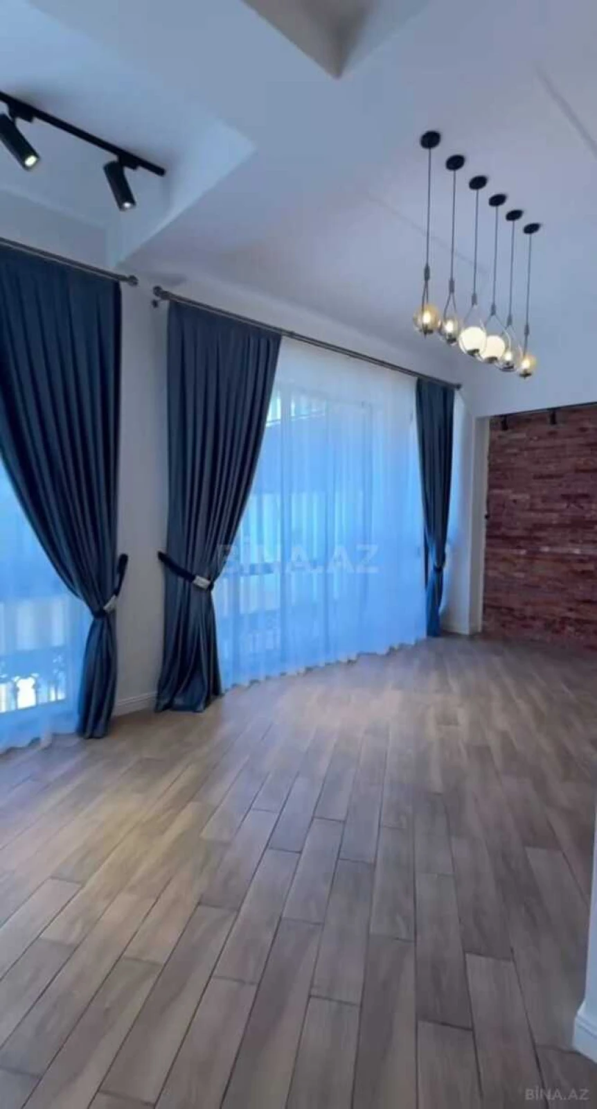 Satılır 7 otaqlı həyət evi 360 m²