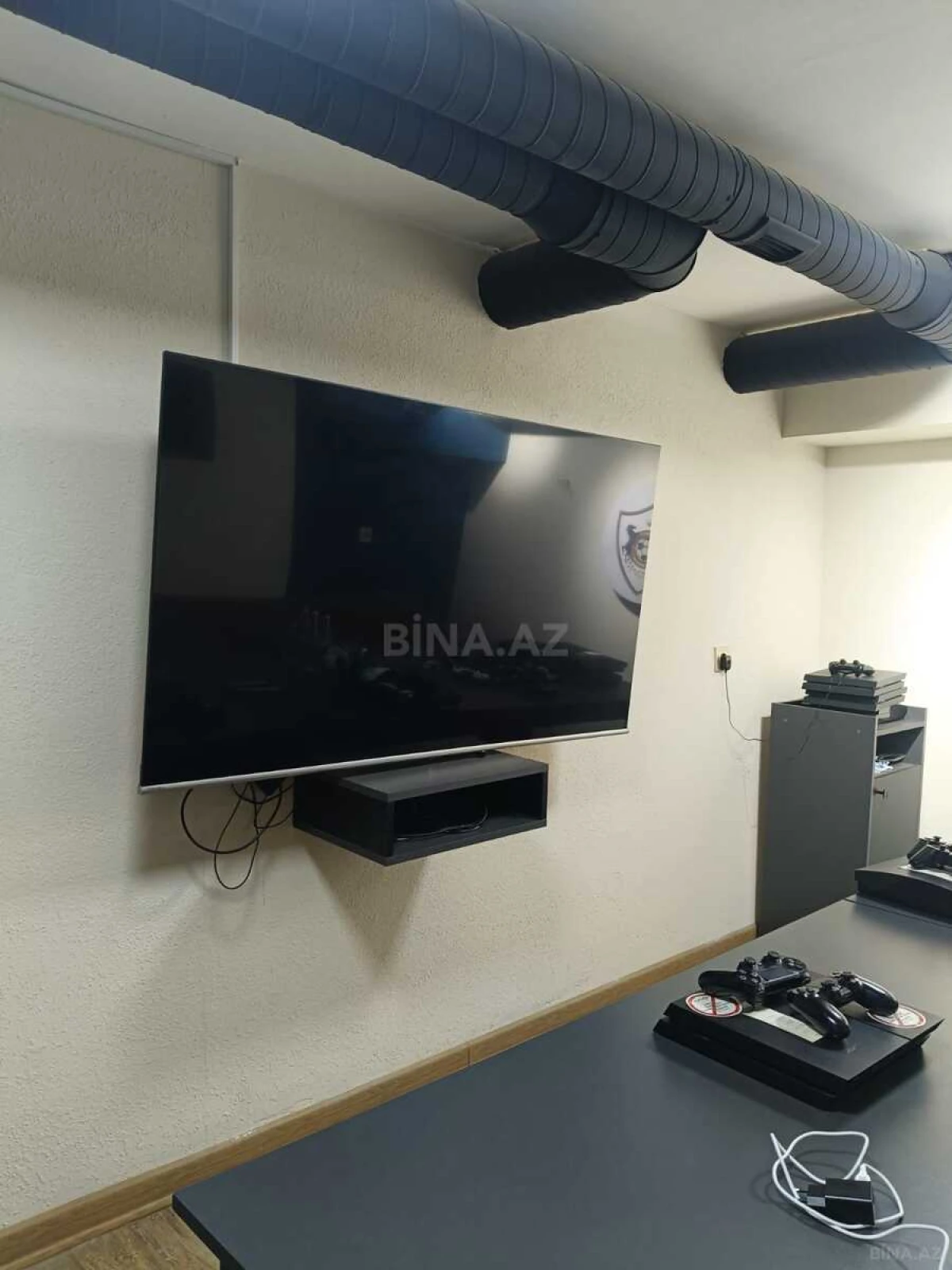 Kirayə verilir obyekt 158 m²