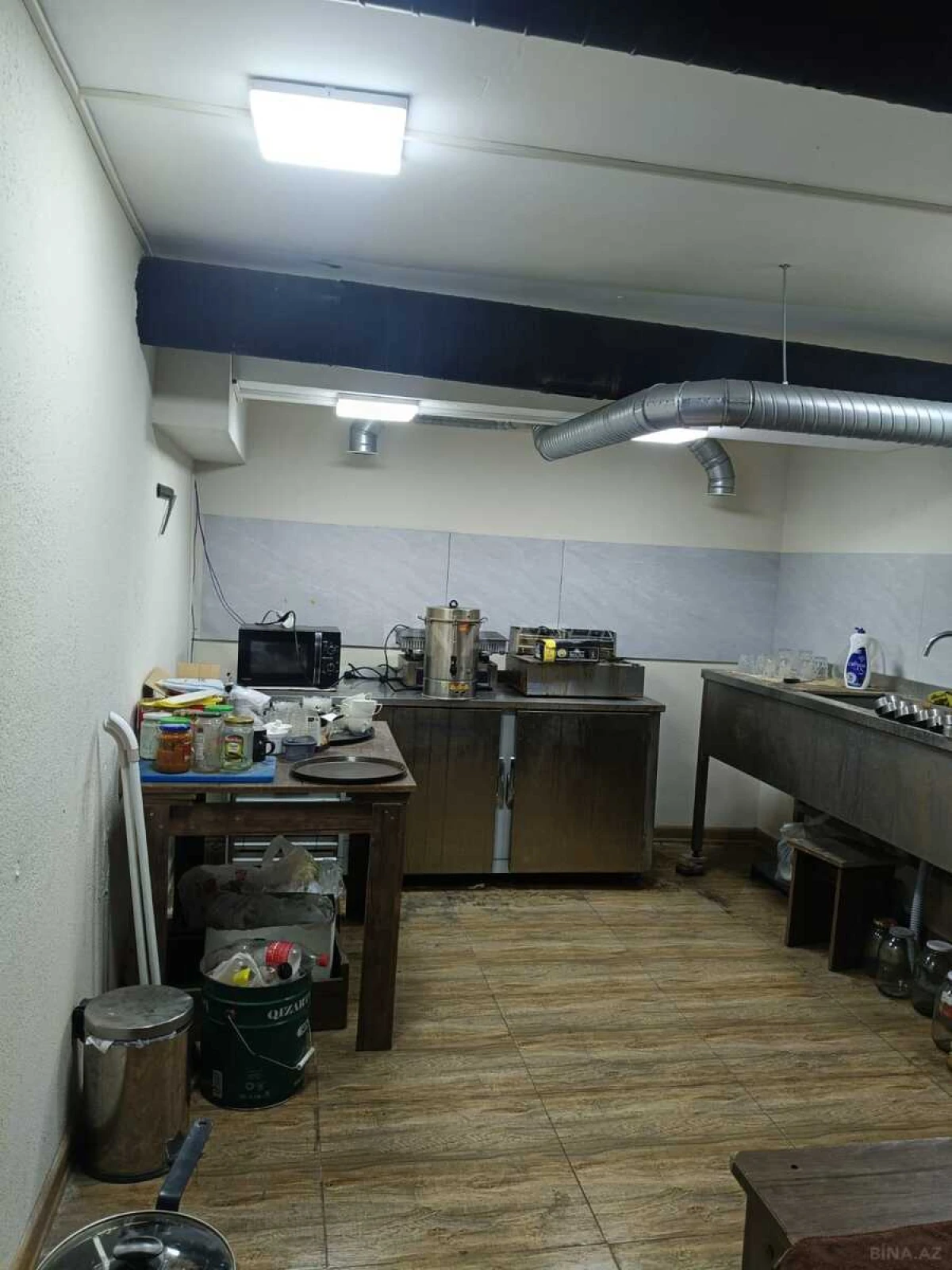 Kirayə verilir obyekt 158 m²