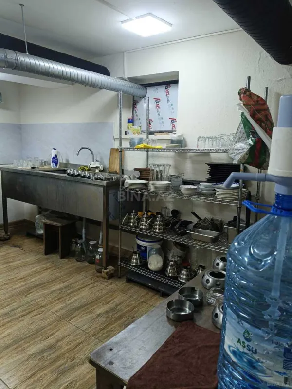 Kirayə verilir obyekt 158 m²