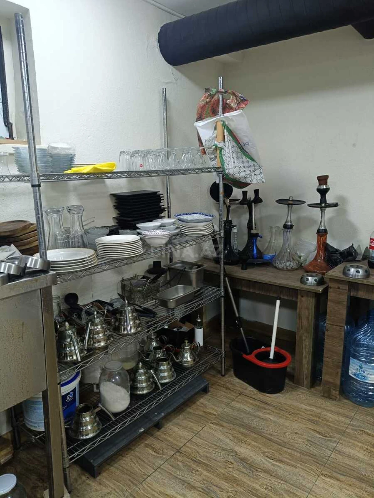 Kirayə verilir obyekt 158 m²