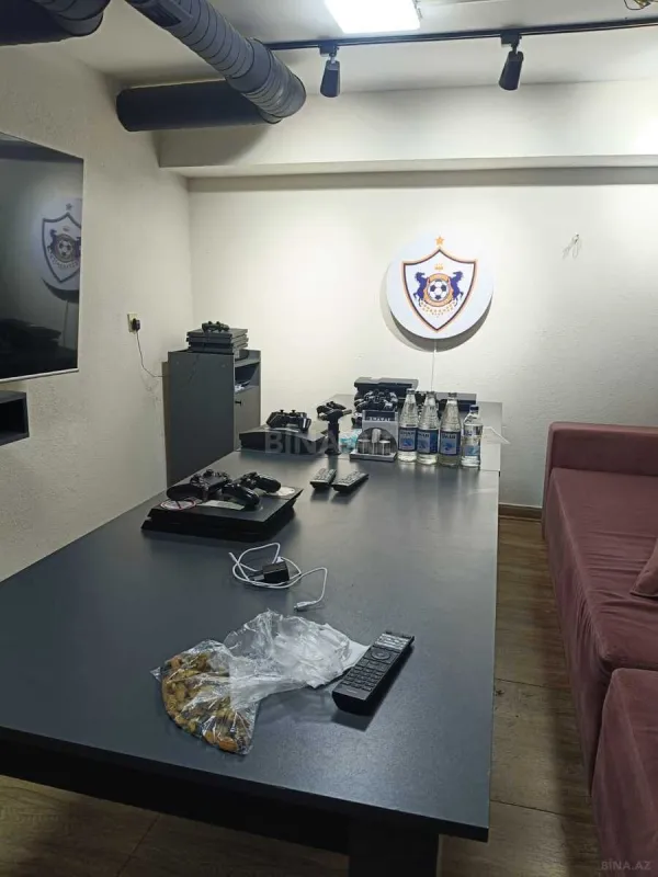 Kirayə verilir obyekt 158 m²