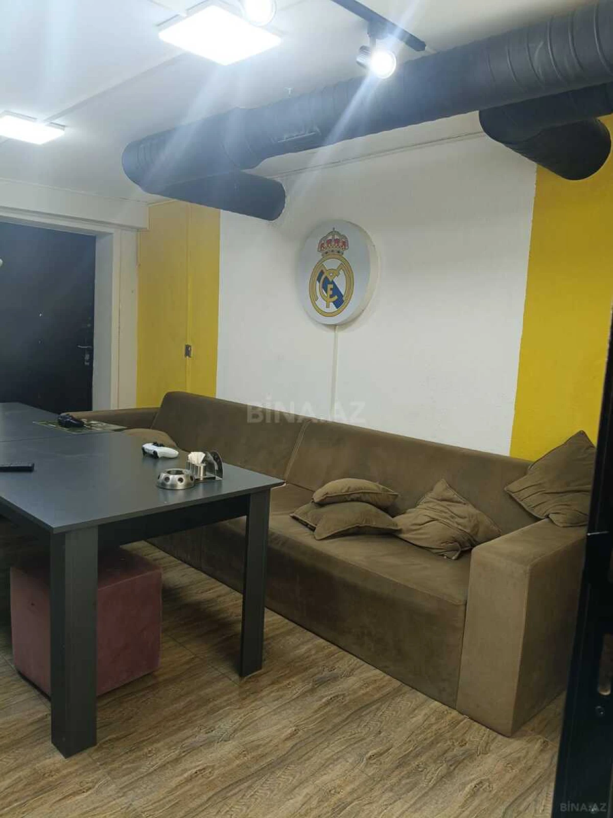 Kirayə verilir obyekt 158 m²