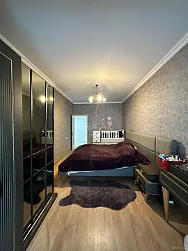 Satılır 2 otaqlı mənzil 82 m²