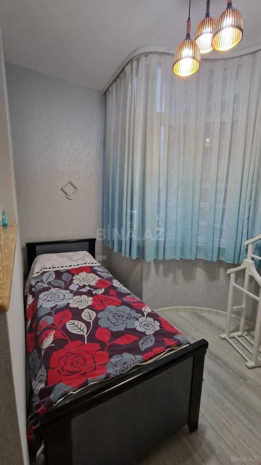 Satılır 3 otaqlı mənzil 117 m²