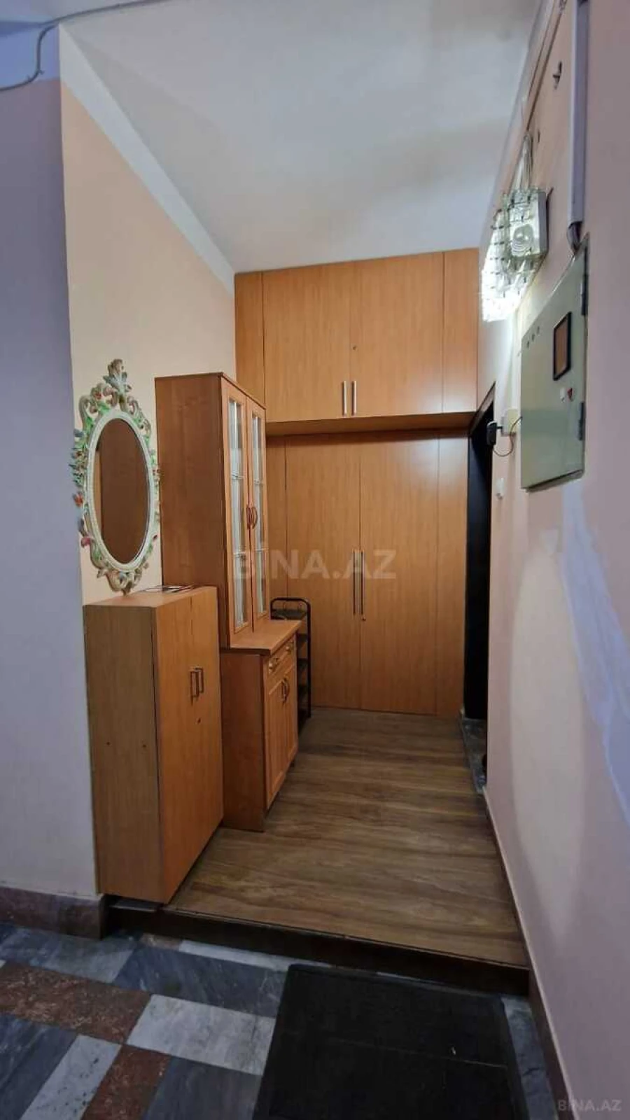 Satılır 3 otaqlı mənzil 117 m²