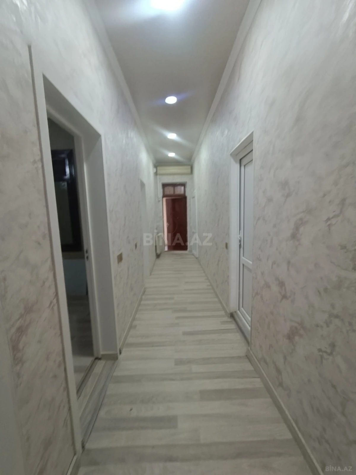 Satılır 5 otaqlı həyət evi 130 m²