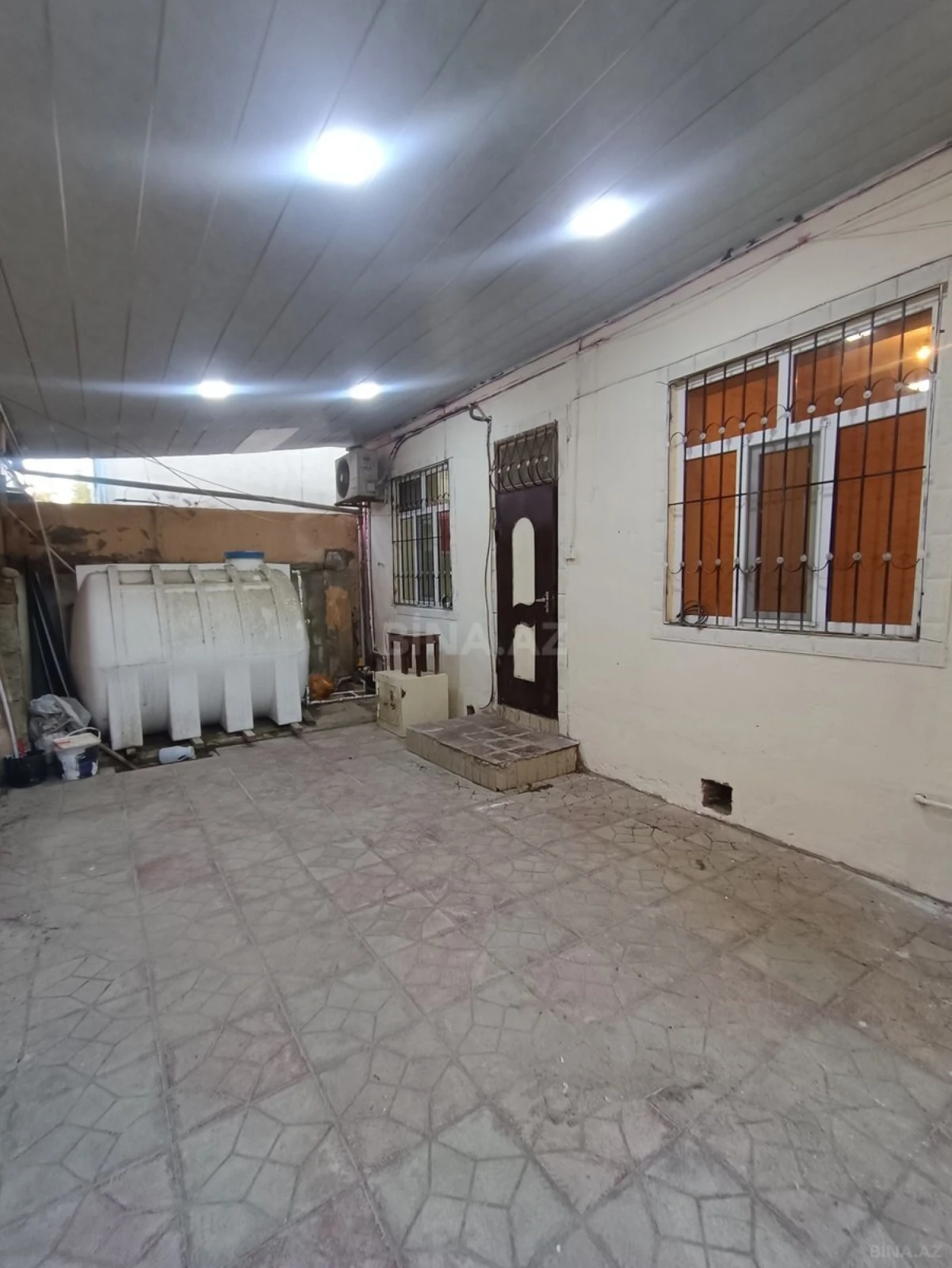Satılır 5 otaqlı həyət evi 130 m²